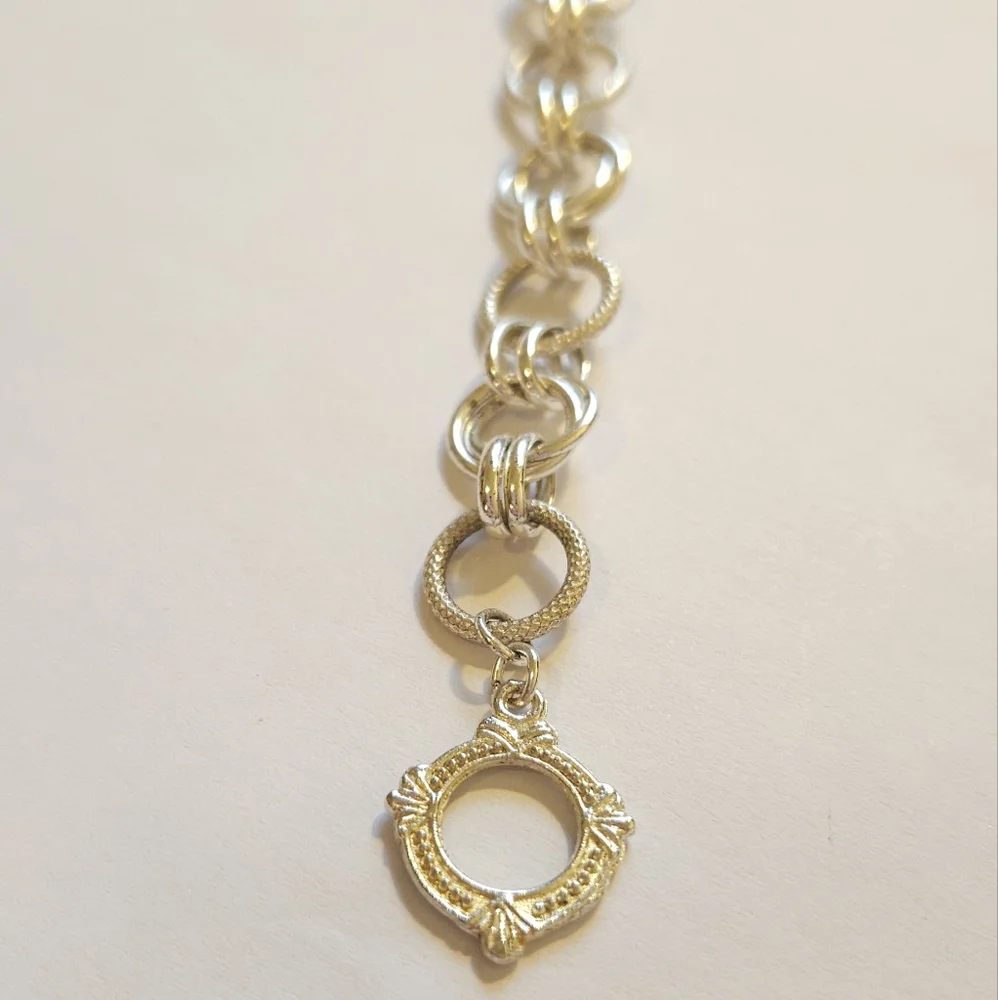Unique Silver Plated Textured Double Circle Linked Chain Bracelet 7 1/4